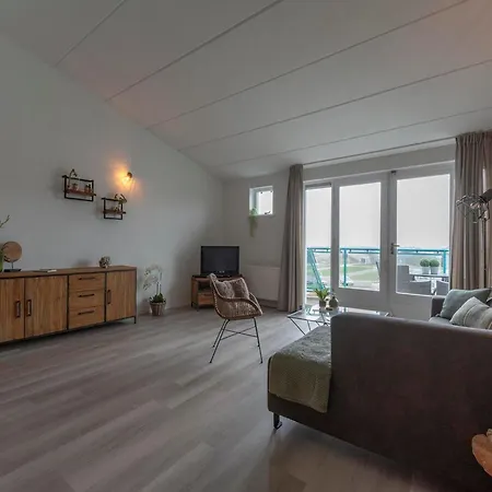 Apartment By Dutch Coast With Dune Views Julianadorp