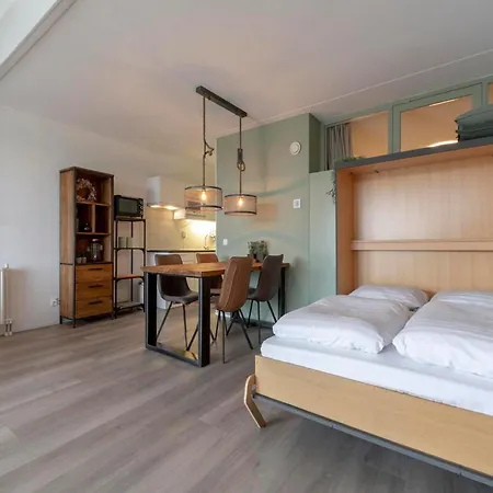 By Dutch Coast With Dune Views جوليانادورب