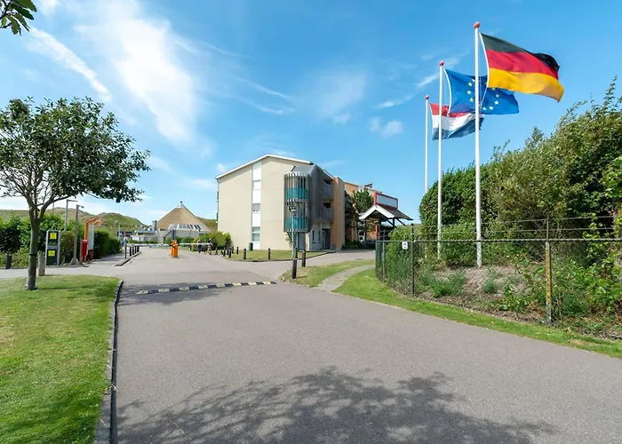 By Dutch Coast With Dune Views Apartman